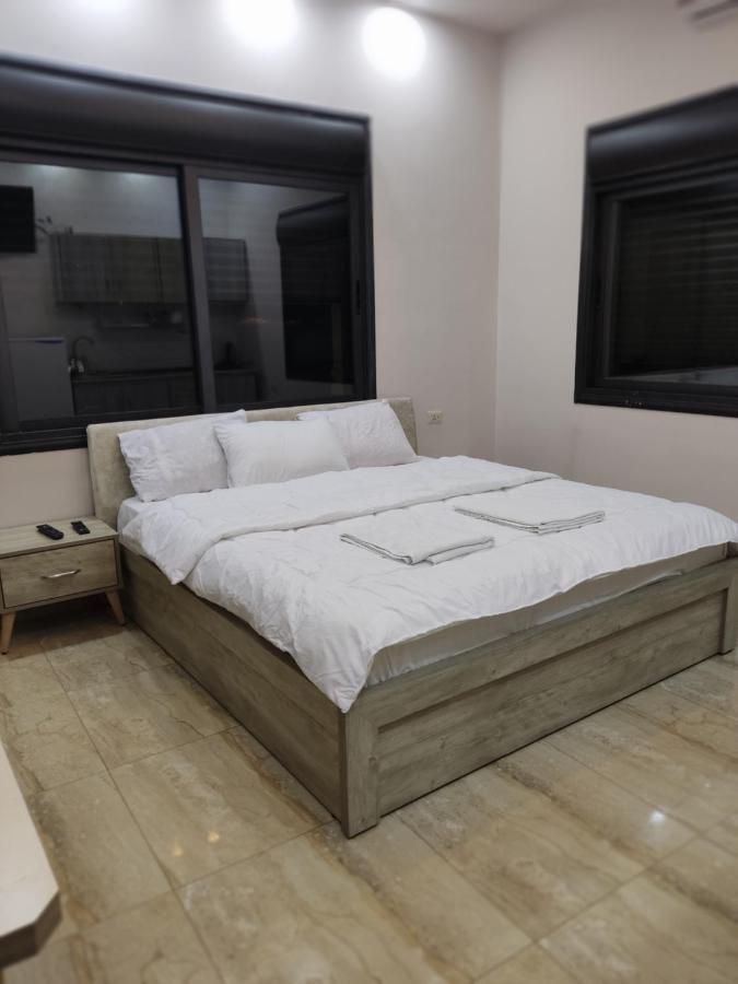 Lotus Housing For Furnished Apartments Jarash Rom bilde