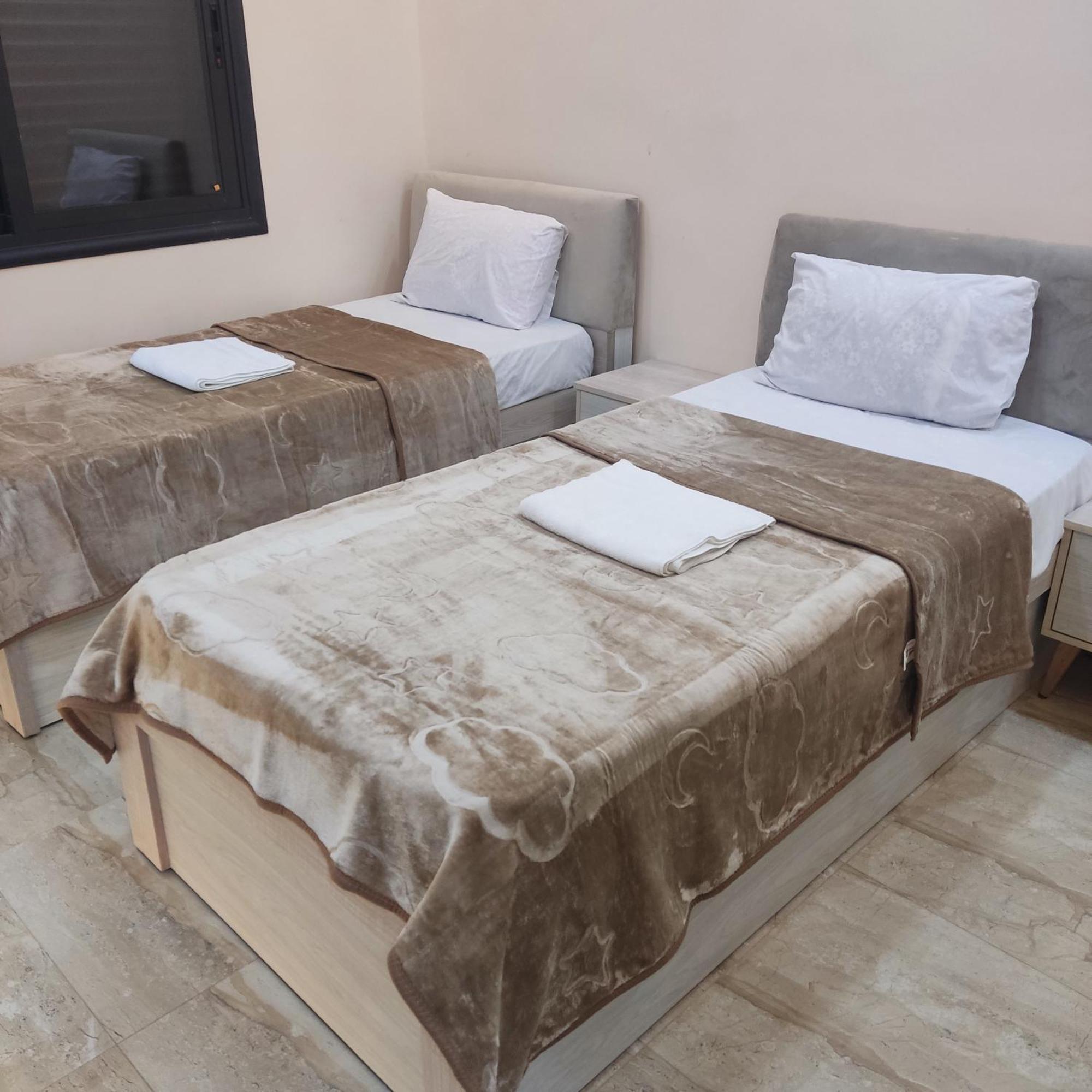 Lotus Housing For Furnished Apartments Jarash Eksteriør bilde