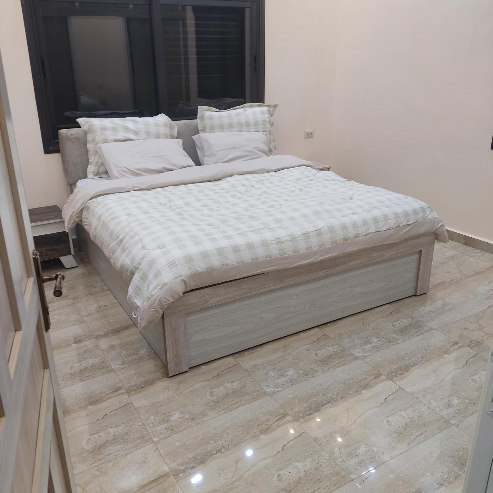 Lotus Housing For Furnished Apartments Jarash Eksteriør bilde