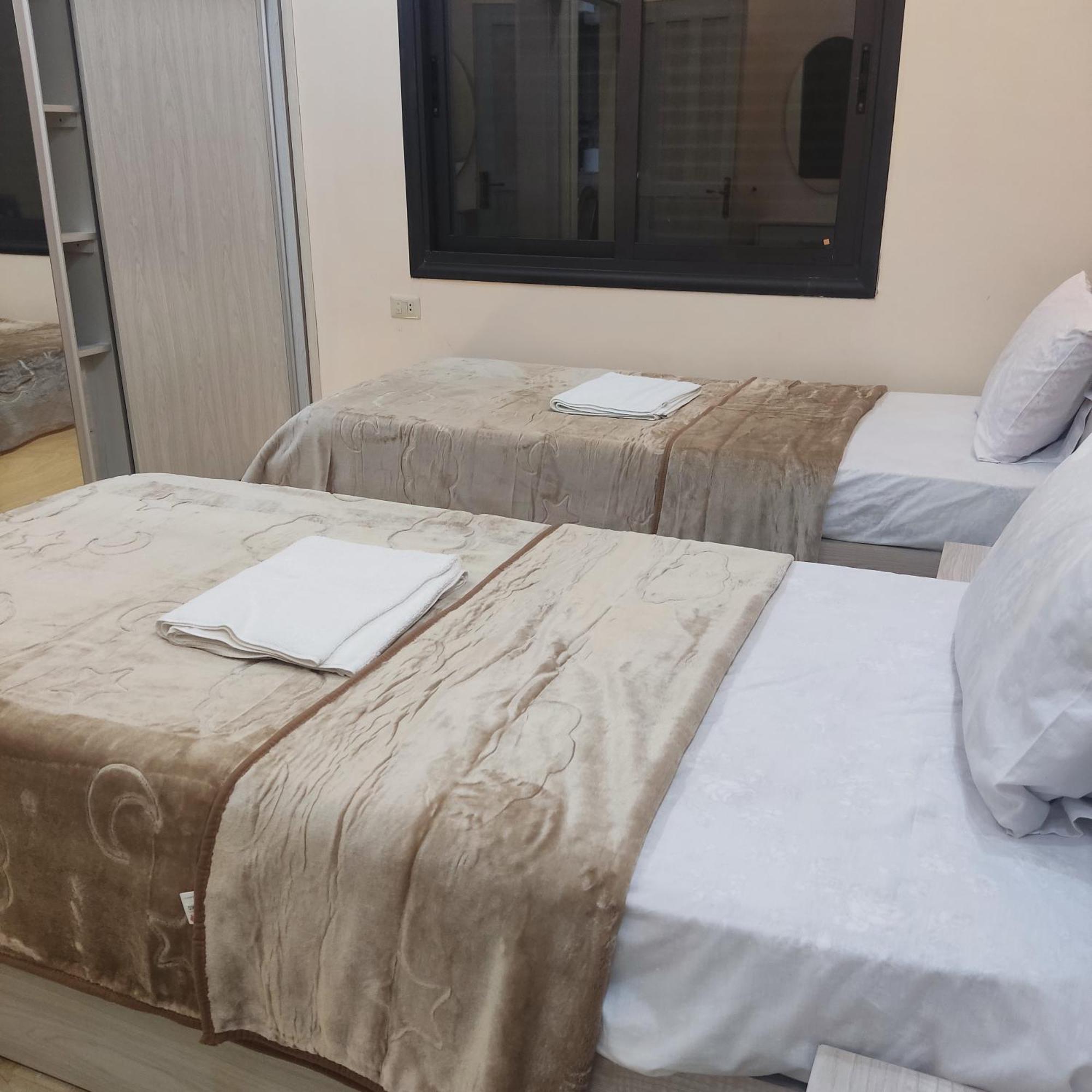Lotus Housing For Furnished Apartments Jarash Eksteriør bilde
