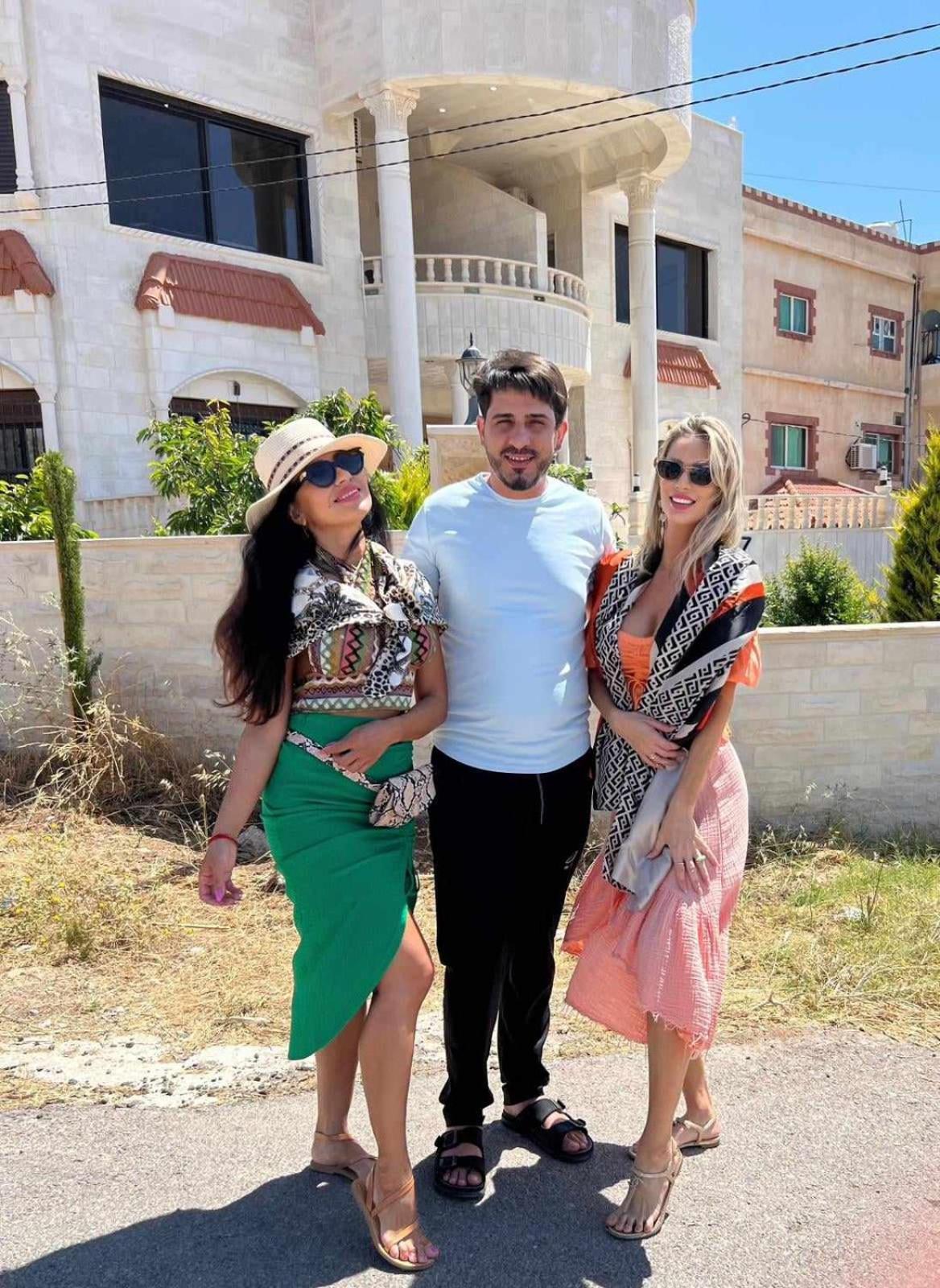 Lotus Housing For Furnished Apartments Jarash Eksteriør bilde