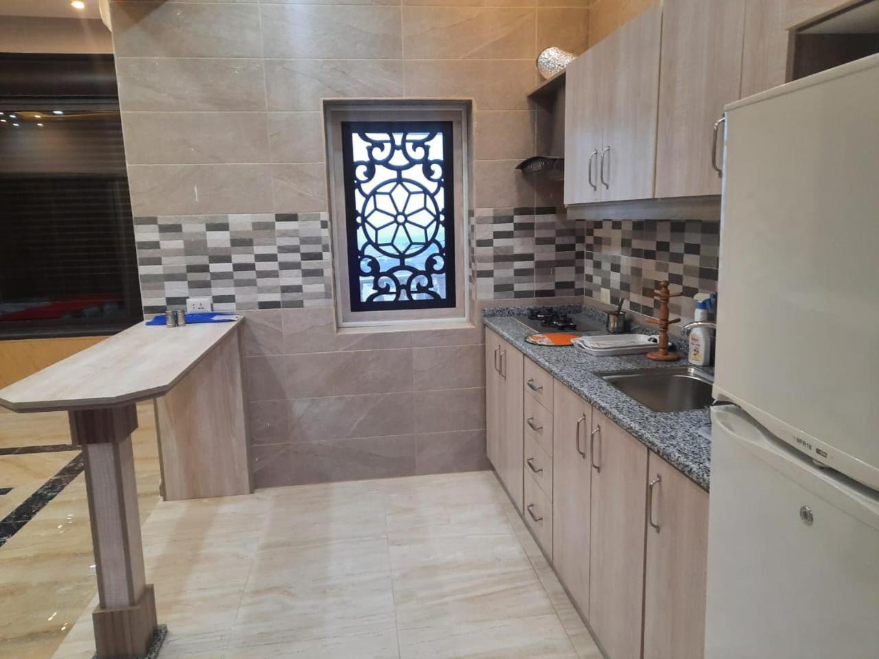 Lotus Housing For Furnished Apartments Jarash Rom bilde