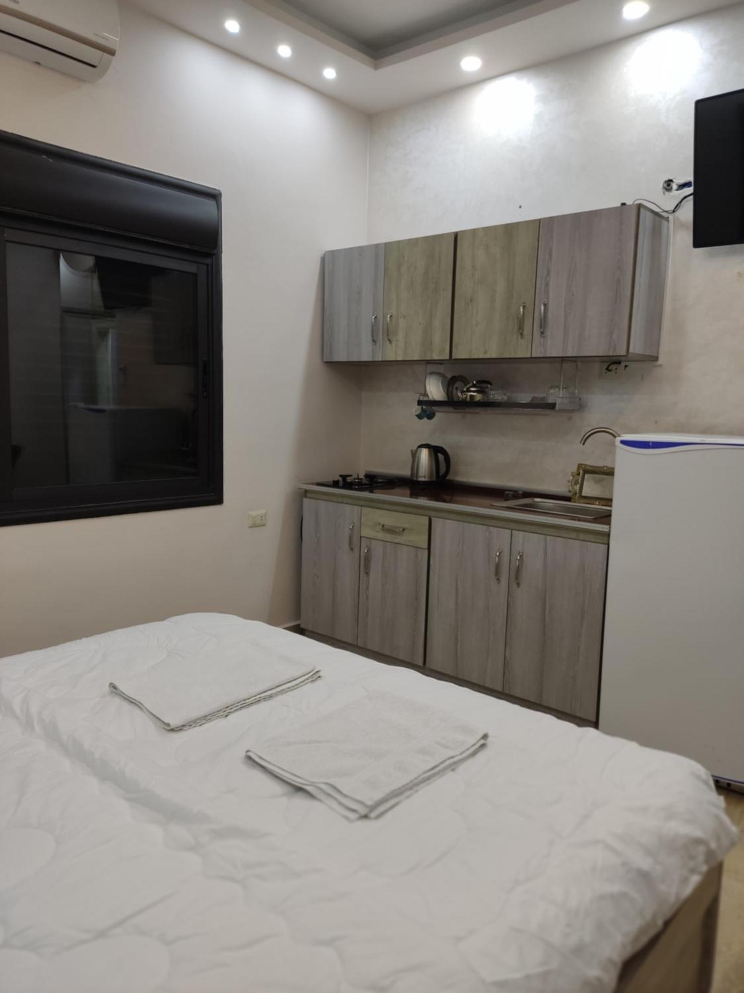 Lotus Housing For Furnished Apartments Jarash Rom bilde